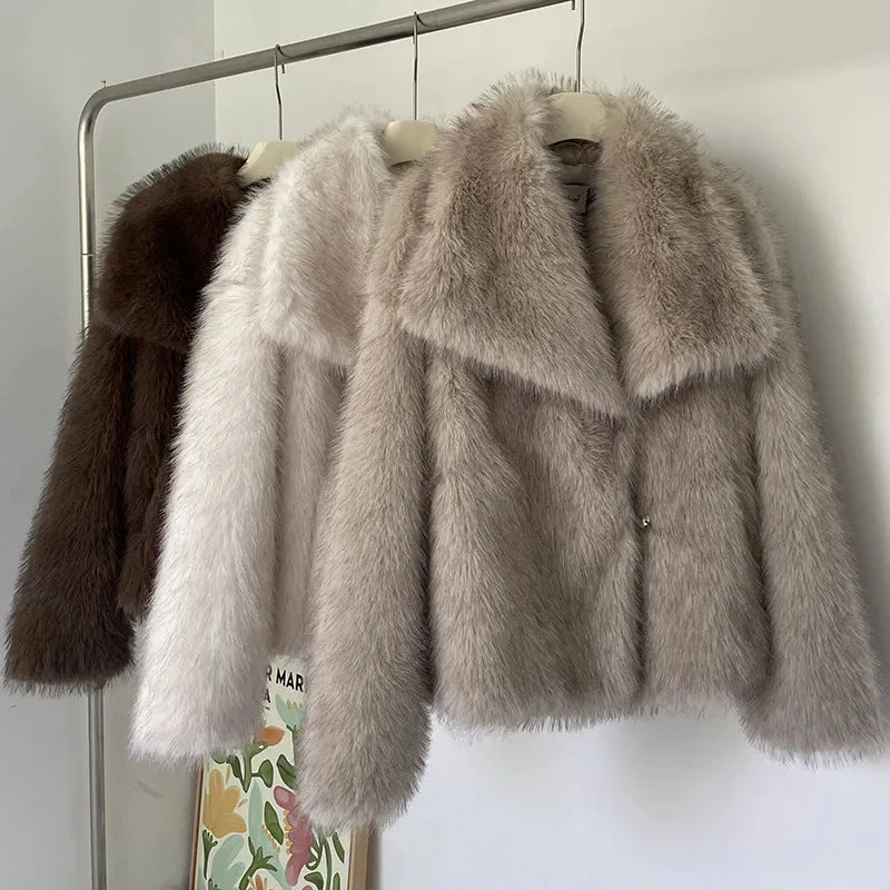 Luxury Faux Fur Gradient Coat for Women  2025 Winter Collection